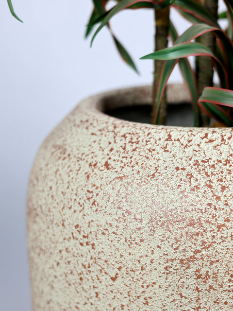Velvet Fiberglass Planter - Rust 🌿