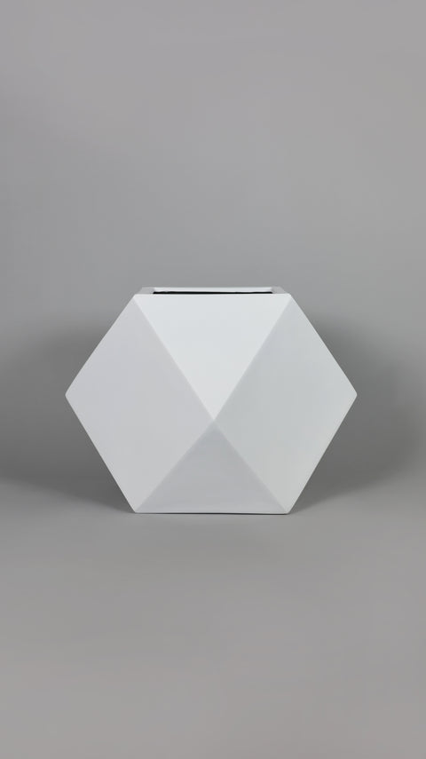 Diamond Fiberglass Planter - White πΏ