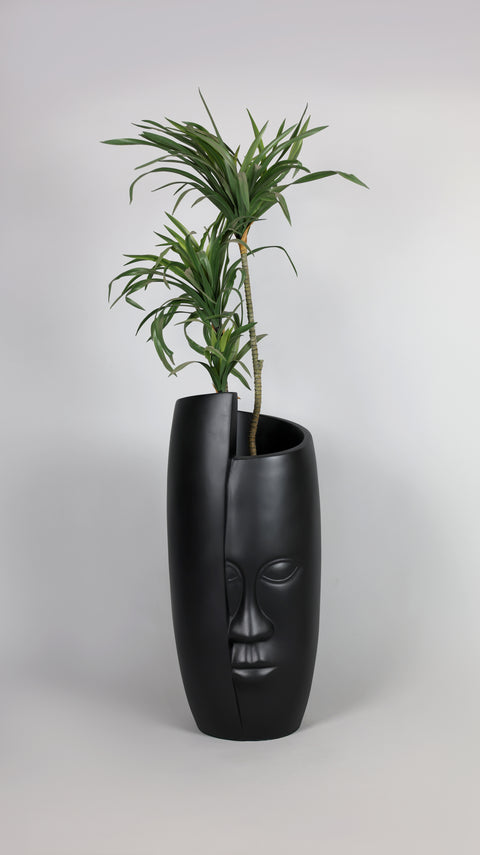Face Fiberglass Planter - Black πΏ