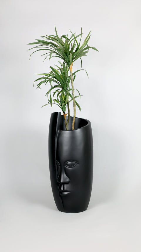 Face Fiberglass Planter - Black πΏ